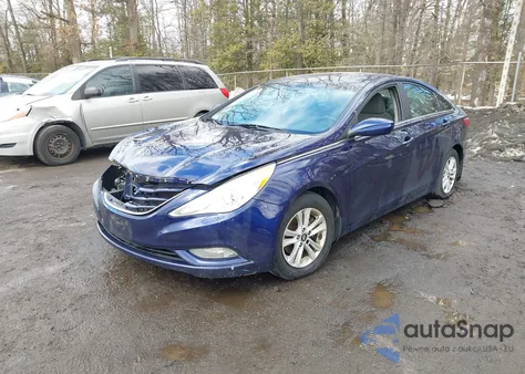 2013 Hyundai Sonata Gls z USA, uszkodzony, nr VIN 5NPEB4AC4DH519156